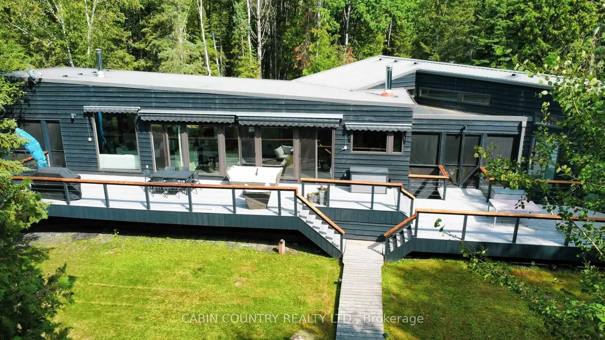 Detached in Kenora Remote Area