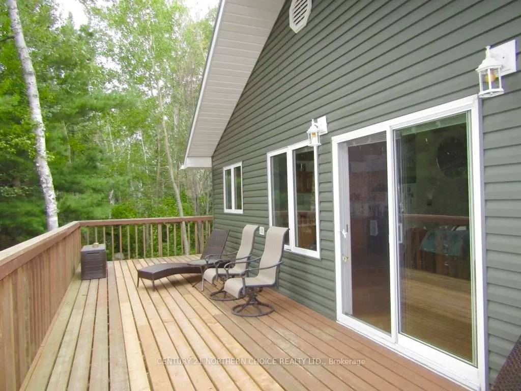 Detached in Fort Frances