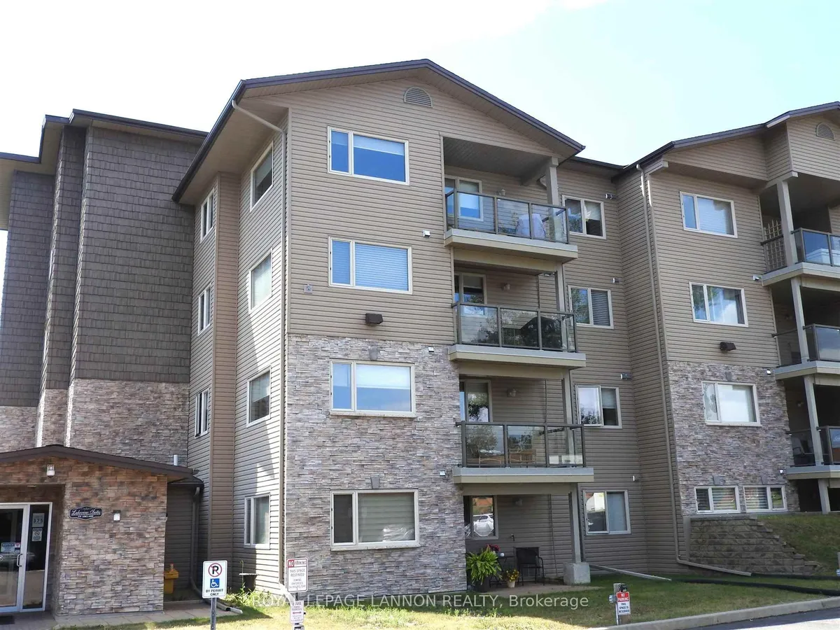 Condo Apartment in Thunder Bay