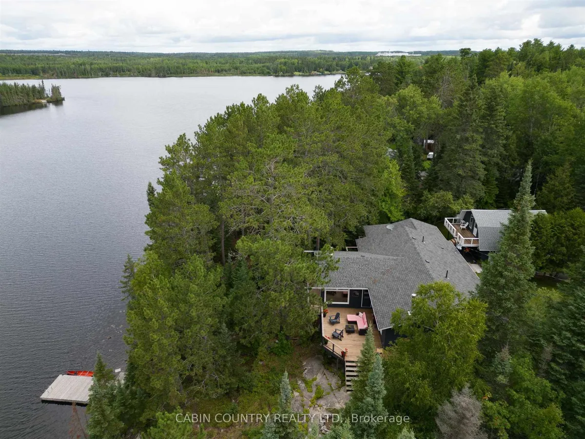 Detached in Kenora