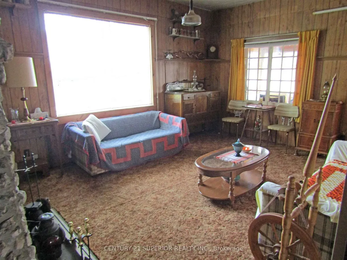 Detached in Thunder Bay Remote Area