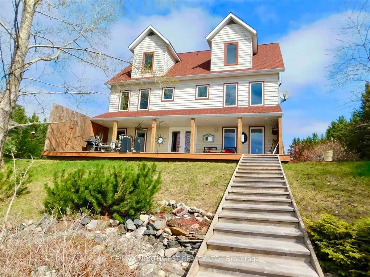 Detached in Kenora Remote Area