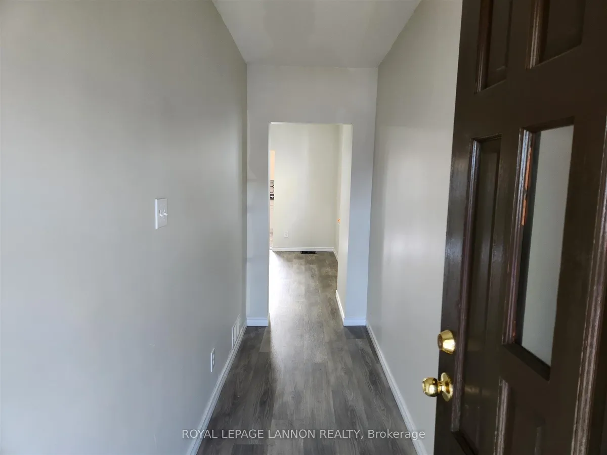 Detached in Thunder Bay