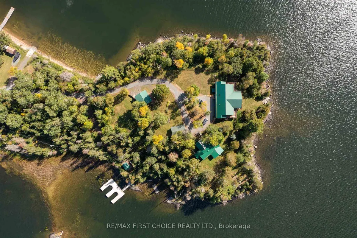 Detached in Sioux Narrows-Nestor Falls