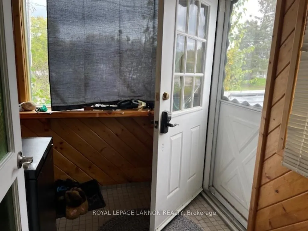 Detached in Sioux Lookout