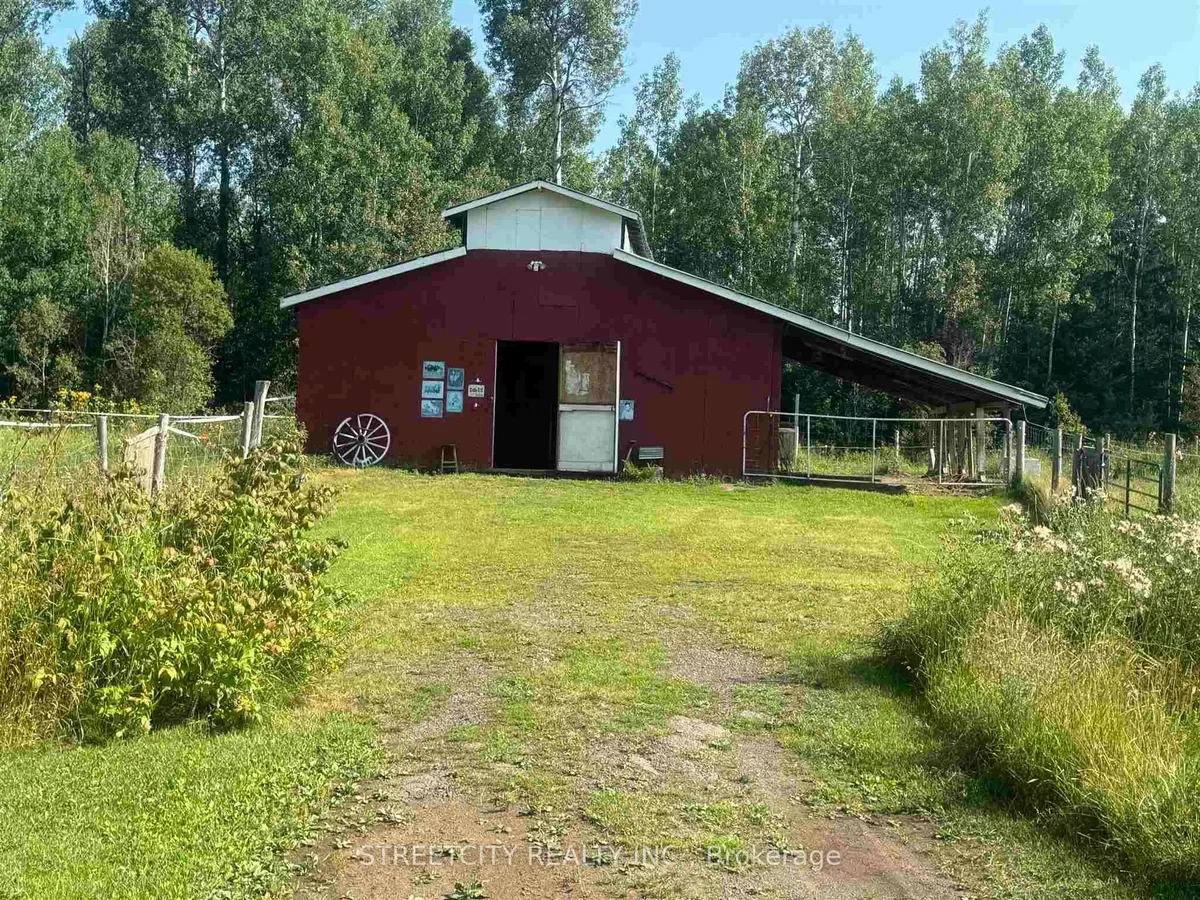 Detached in Neebing