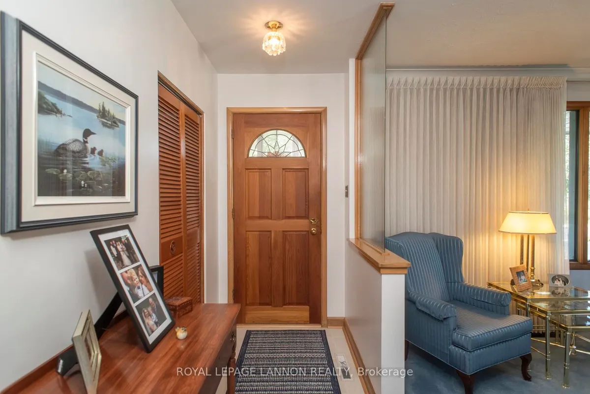 Detached in Thunder Bay