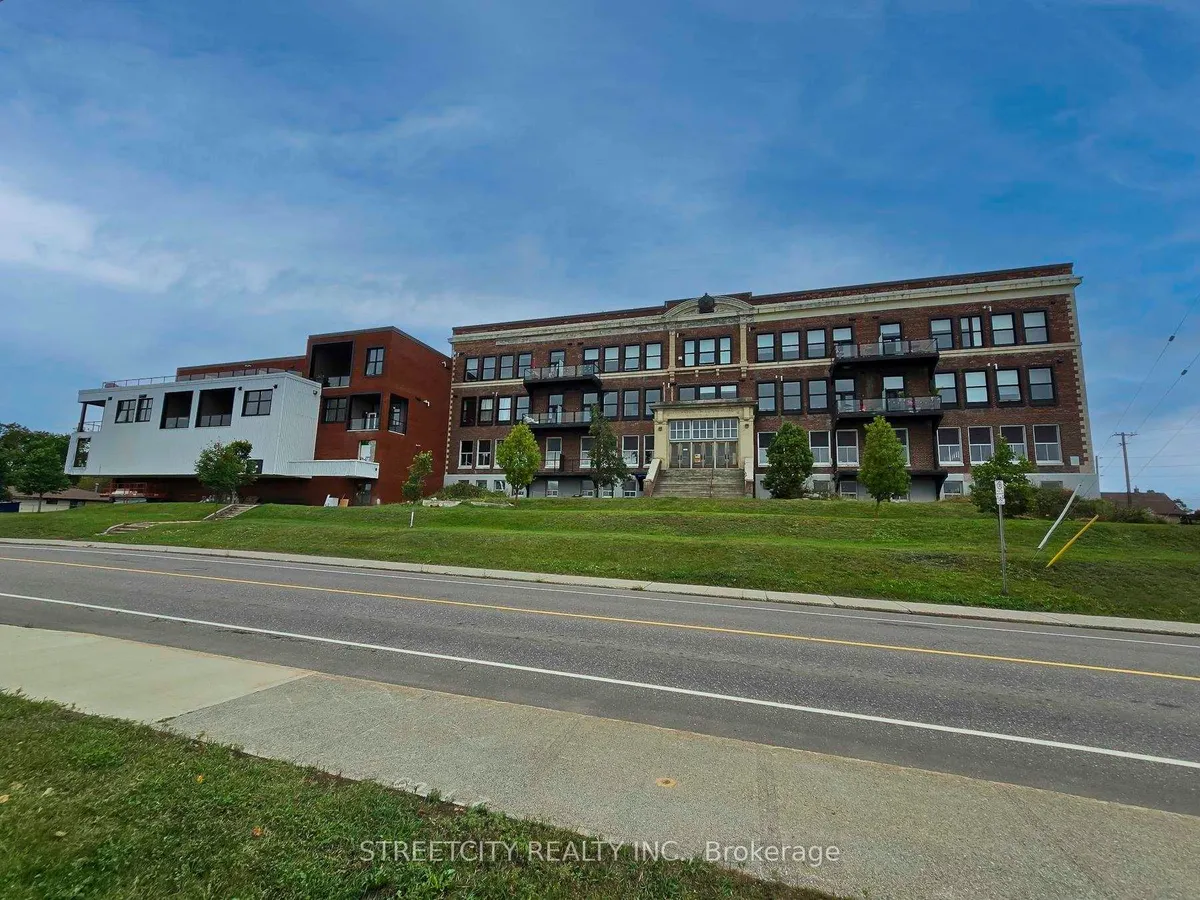 Condo Apartment in Thunder Bay