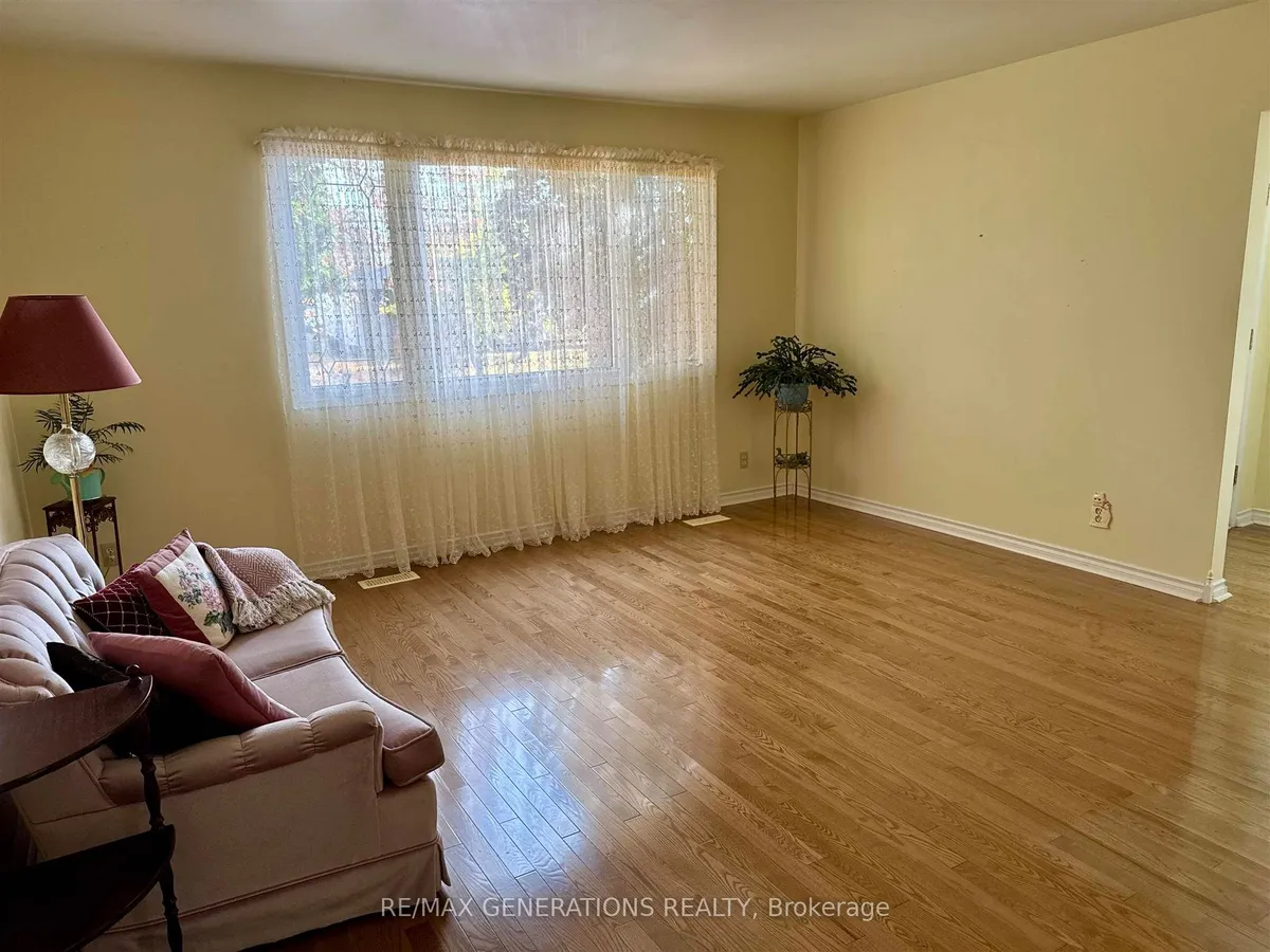 Semi-Detached in Thunder Bay