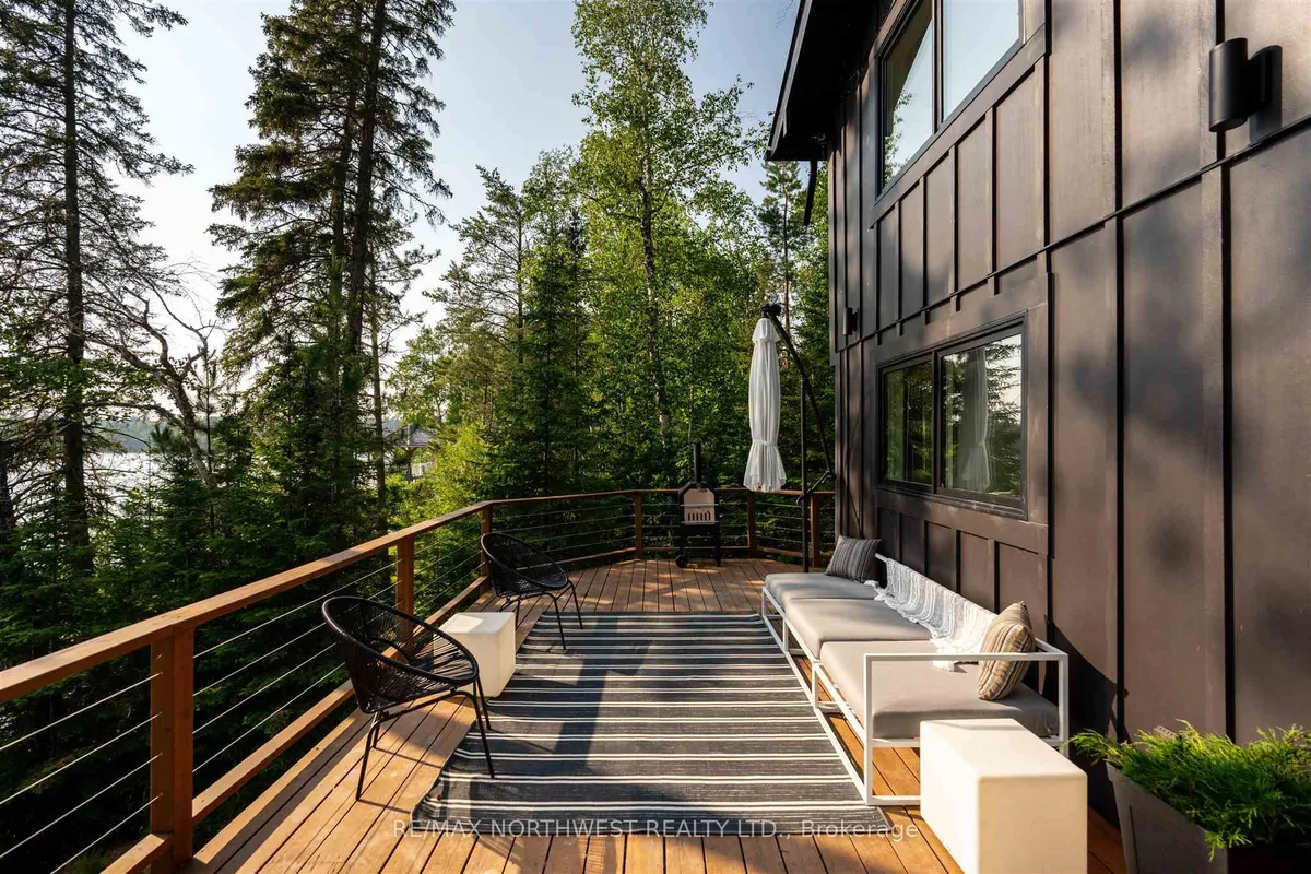 Detached in Kenora Remote Area