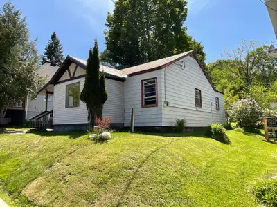 49 Centre Street S, Huntsville, On P1h 1t5