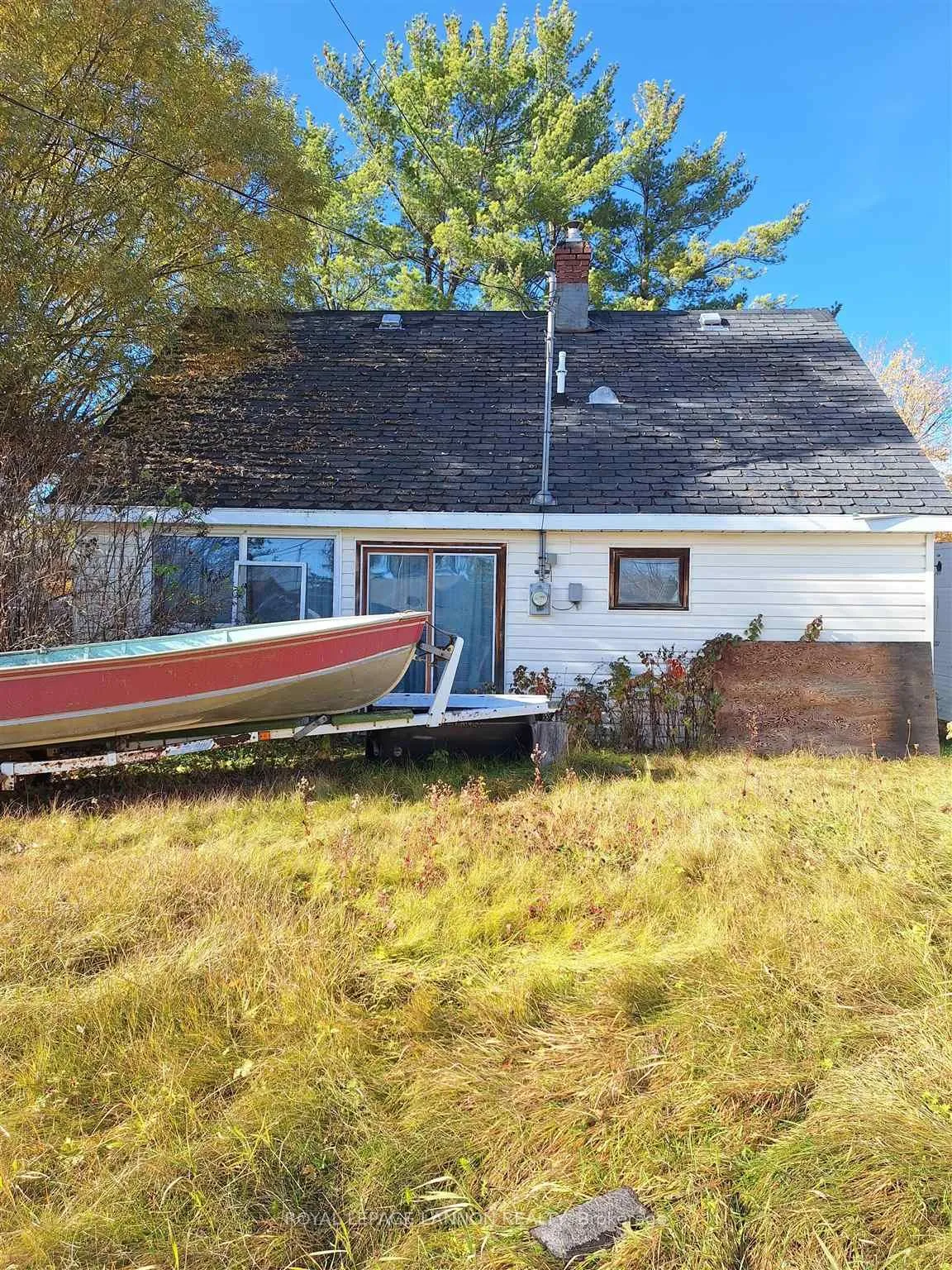 Detached in Atikokan