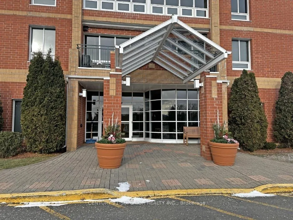 Condo Apartment in Thunder Bay