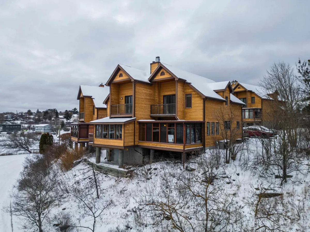 Condo Apartment in Kenora