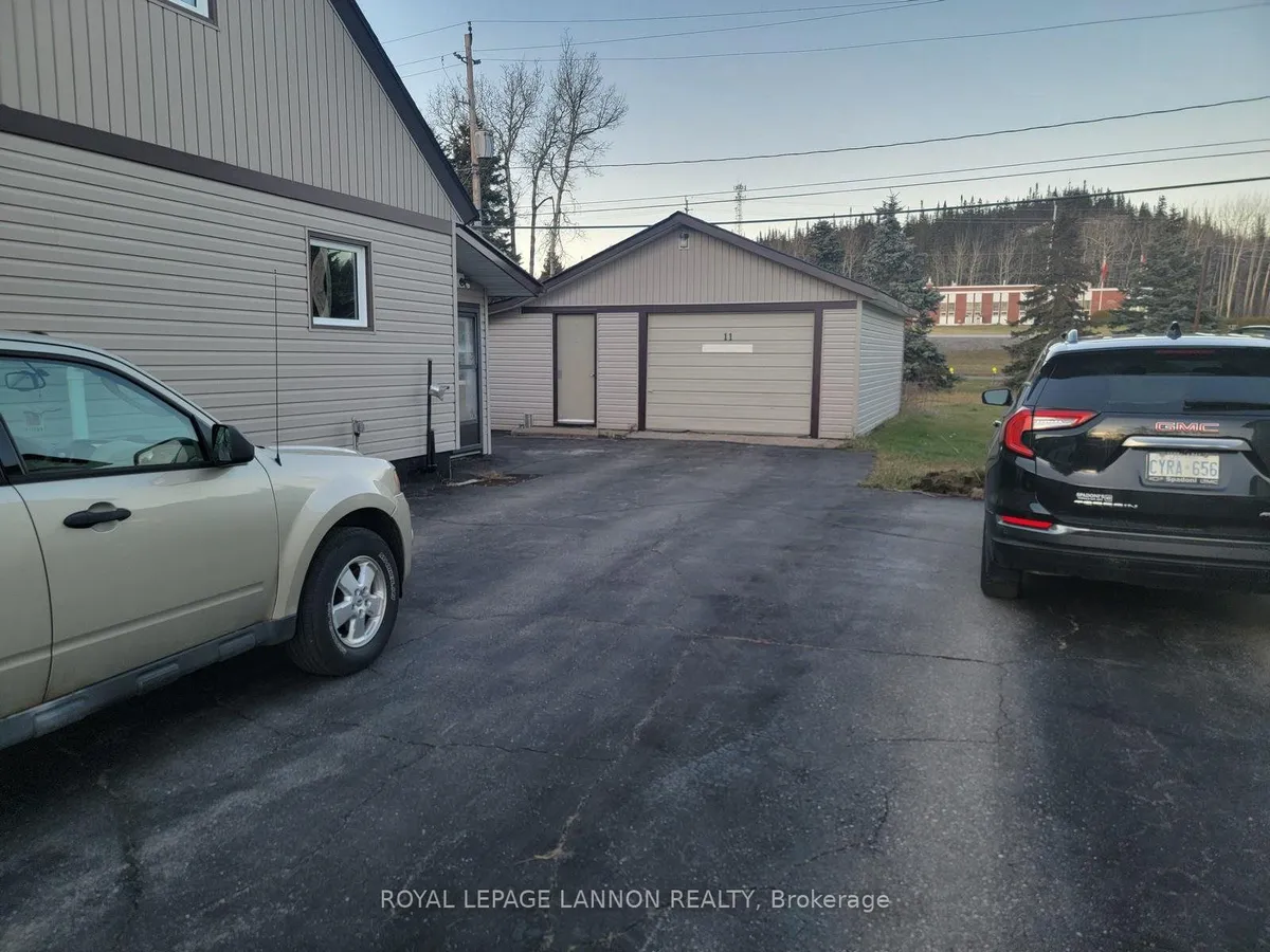 Detached in Terrace Bay