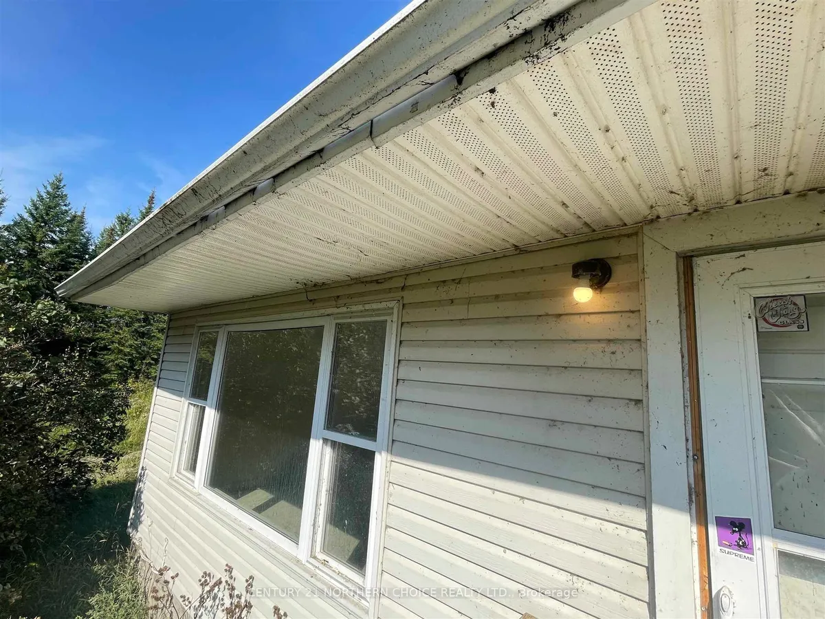 Detached in Kenora Remote Area