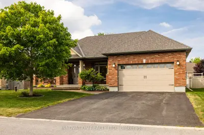 Detached in Stittsville - Munster - Richmond