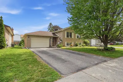 Detached in Belleville