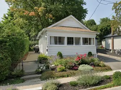 Detached in Guelph