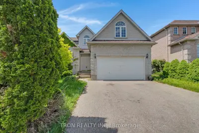 Detached in Waterloo