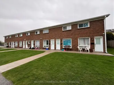 75 Elm Street 13, St. Thomas, On N5r 1h7