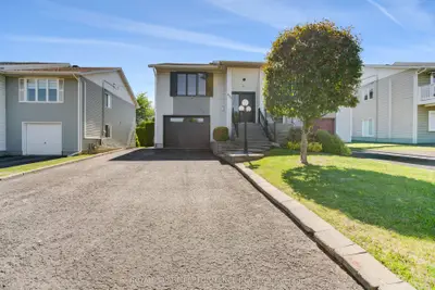Semi-Detached in Hawkesbury