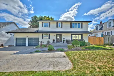 3 Brock Street, Thorold, On L2v 1v7