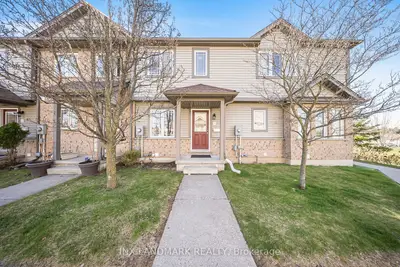 Condo Townhouse in Kitchener