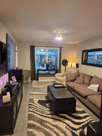 21 Fuller Drive, Guelph, On N1e 7j4