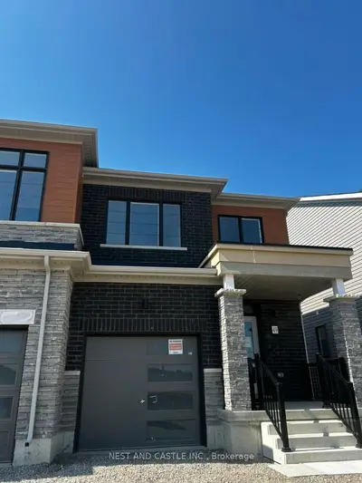 Att/Row/Townhouse in Haldimand