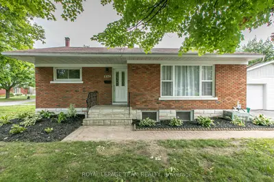Detached in Alta Vista and Area