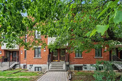 Condo Townhouse in Manor Park - Cardinal Glen and Area