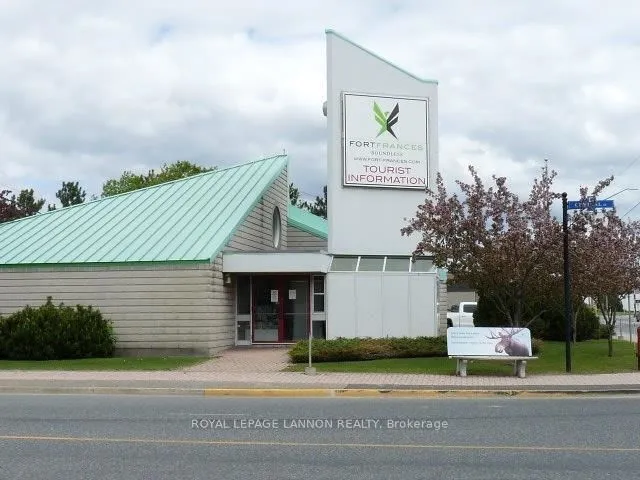 400 Central Avenue, Fort Frances, On P9a 1x8