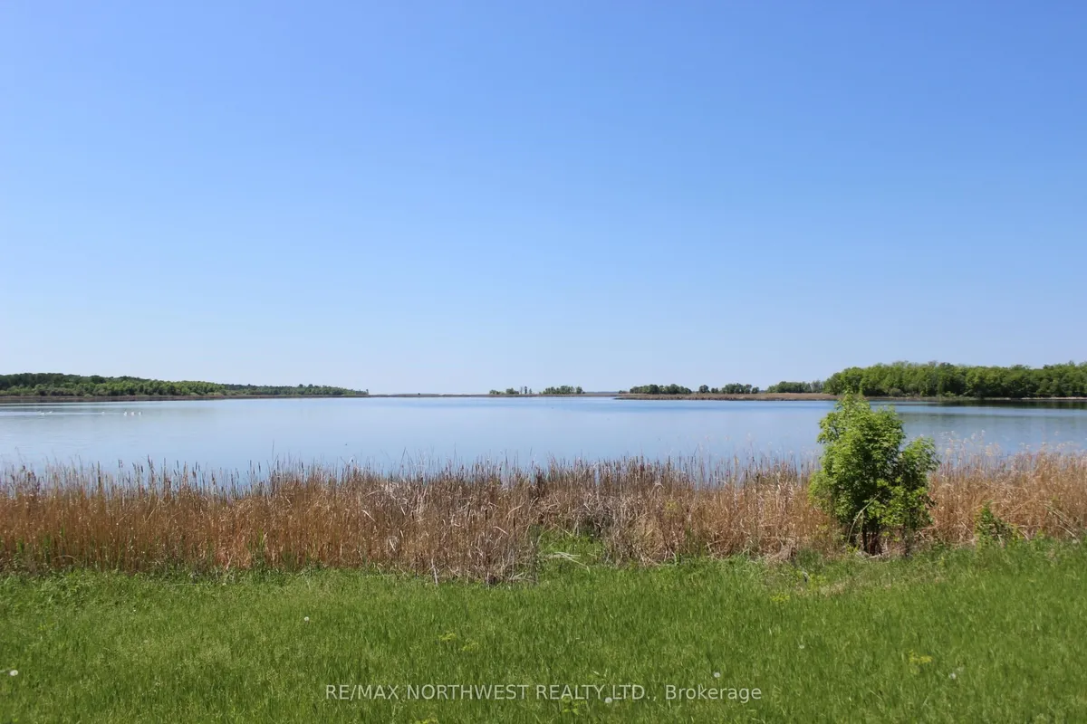 222 Morrison Rd, Lake Of The Woods, On P0w 1j0