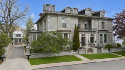 Semi-Detached in Kingston