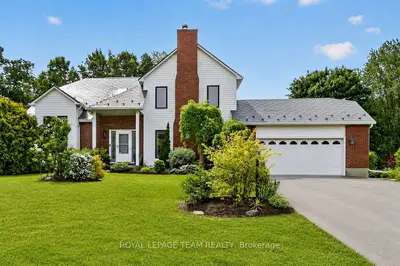 Detached in Greely - Metcalfe - Osgoode - Vernon and Area