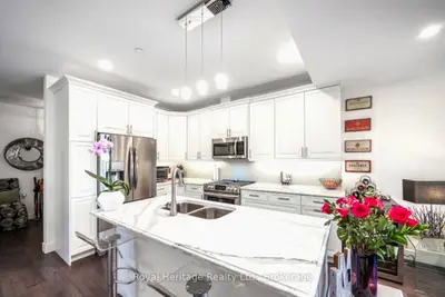 Condo Apartment in Cobourg