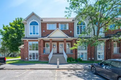 82 Briston Private, Hunt Club - South Keys And Area, On K1g 5p6