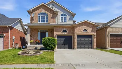 Detached in Thorold