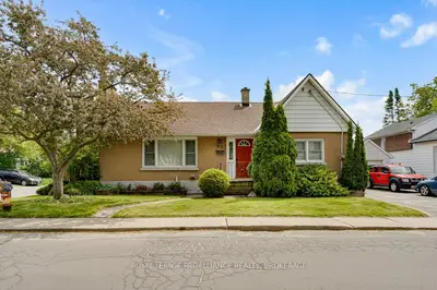 Detached in Kingston