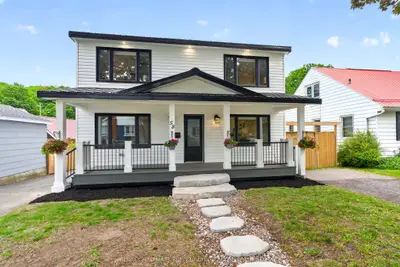 Detached in Brockville