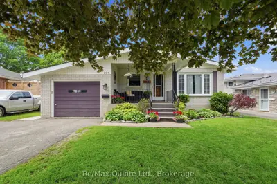 Detached in Belleville