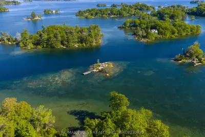 Vacant Land in Leeds and the Thousand Islands