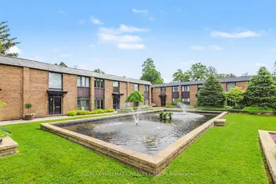 Condo Townhouse in New Edinburgh - Lindenlea