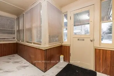 33 Bartholomew Street, Brockville, On K6v 2r5