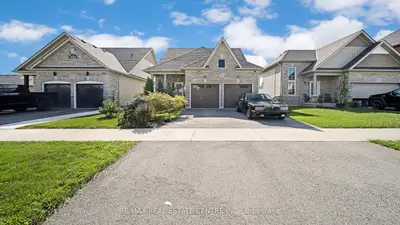 Detached in Fort Erie