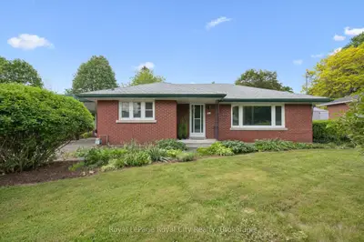Detached in Guelph