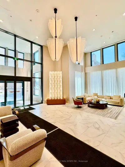 Condo Apartment in Hamilton