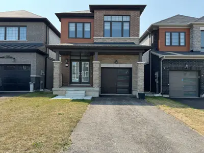 Detached in Woolwich
