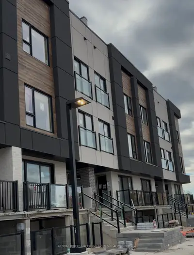 Condo Townhouse in St. Catharines